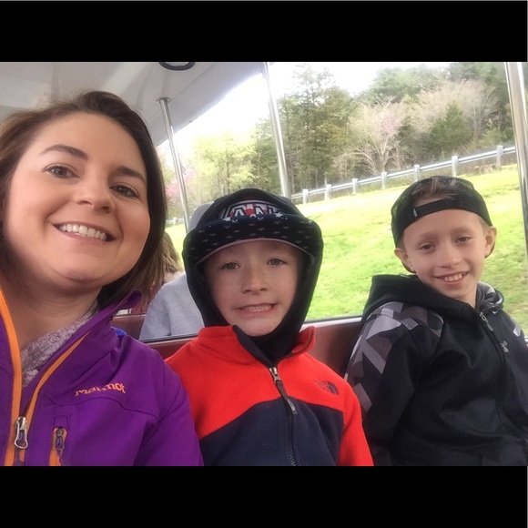 Meet your Posher, Amanda - Picture 1 of 1